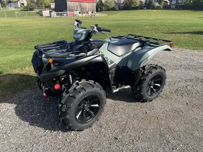 2026 GRIZZLY 700 EPS X-TR $250 Accessory Credit and Financing as low as 2.99% (OAC) PDI FREIGHT INCL...