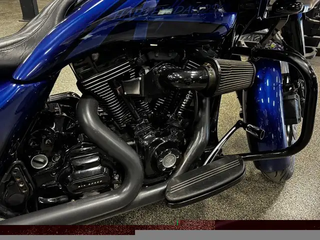 2016 Harley-Davidson ROAD GLIDE SPECIAL in Sport Touring in Ottawa - Image 6