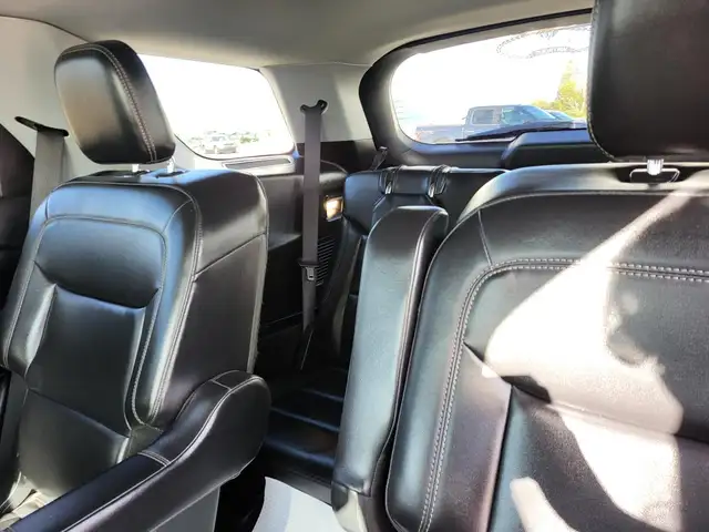 Ford Explorer XLT 20216063876172742860816