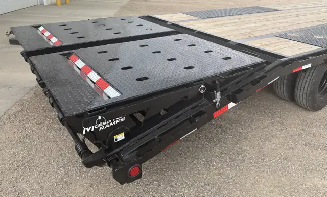 2026 PJ Trailers 32' Gooseneck Low-Pro Flatdeck with Duals 30K  in Cargo & Utility Trailers in Saskatoon - Image 13