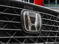 Discover the perfect fusion of efficiency and style in the new 2025 Honda Accord Hybrid Sport-L. Thi... (image 8)