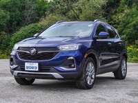 - Panoramic Sunroof - Heated Seat - Power Liftgate - Rear View Camera - AWD *Find your next used veh... (image 6)