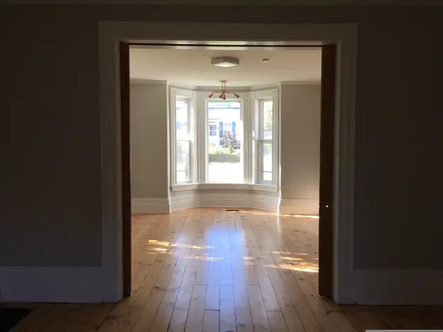 Office space for lease in Commercial & Office Space for Rent in Oakville / Halton Region - Image 2