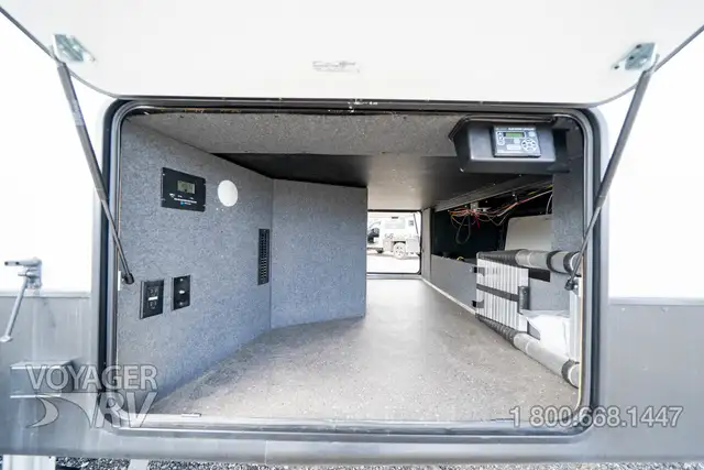 2023 Heartland Bighorn 3215RL in Travel Trailers & Campers in Kelowna - Image 58