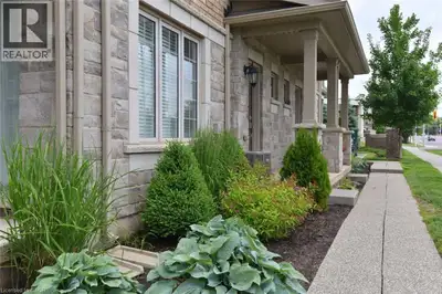 Welcome to the Portraits. This lovely back to back town home is ideally located close to shopping, s...
