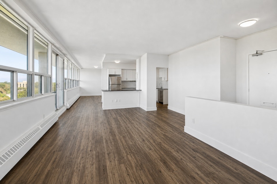 3 Bedroom + Den Apartment for Rent - 84 Runnymede Road 4