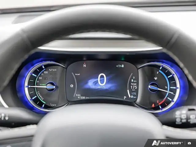 2022 Chrysler Passenger Vans Pacifica Hybrid Limited in Cars & Trucks in Windsor Region - Image 16