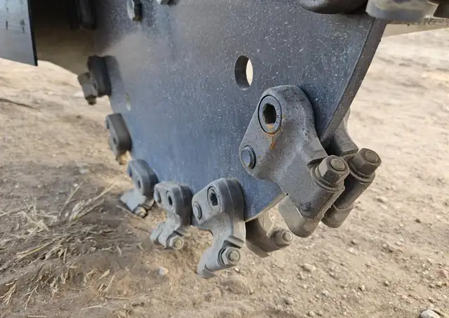NEW SKID STEER HYDRAULIC SWING STUMP GRINDER SG1308D in Heavy Equipment Parts & Accessories in Regina - Image 3