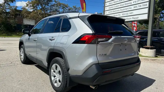 2021 Toyota RAV4 LE -NO ACCIDENT-LOW MILEAGE-BLIND SPOT MONITOR- in Cars & Trucks in Markham / York Region - Image 8