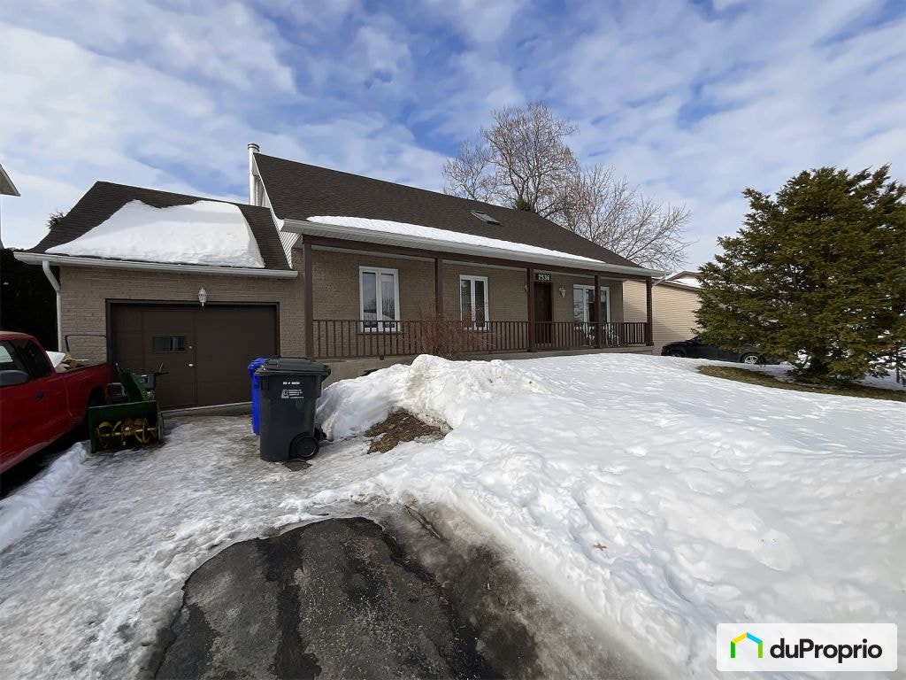 $799,900 - 1 1/2 Storey for sale in Varennes — photo 1