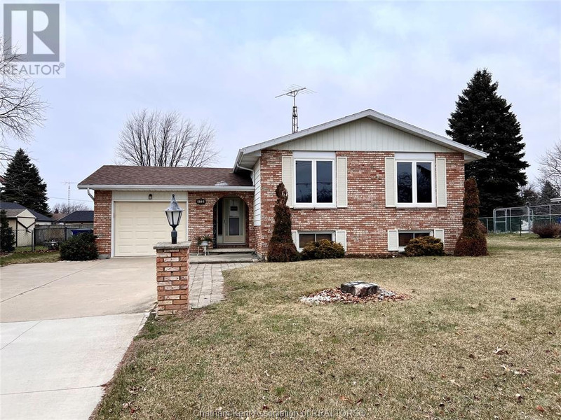 175 Regent STREET Blenheim, Ontario Houses for Sale ChathamKent