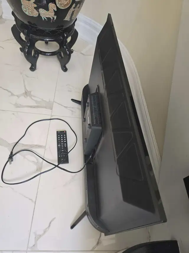 3TV's Samsung Smart 32"/27" LED,  Toshiba 32" LED PLEASE-READ in TVs in City of Toronto - Image 11