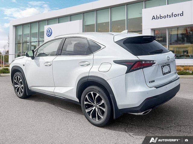 Lexus Nx 200T 2016 photo 3