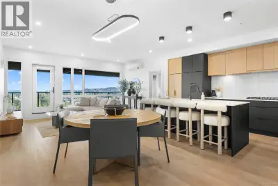 Welcome to THE LOOKOUT by Aquila Pacific — luxury mountain living at its finest. Nestled among the t...