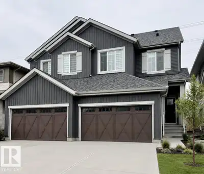 MOVE-IN READY HALF DUPLEX IN MODERN COMMUNITY OF UPLANDS AT RIVERVIEW! This 1528 sqft home features...