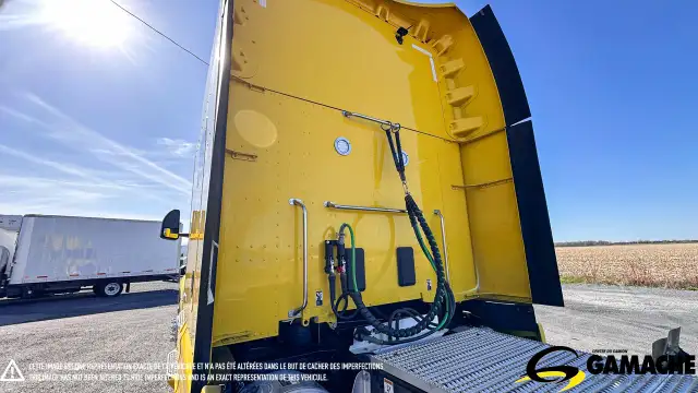 2023 PETERBILT 579 HIGHWAY / SLEEPER TRUCK / TRACTOR in Heavy Trucks in La Ronge - Image 11