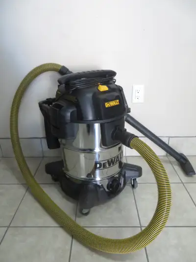 DE WALT WET/DRY VACUUM, View more