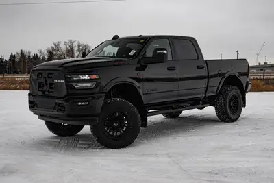 This Ram 2500 has a strong Intercooled Turbo Diesel I-6 6.7 L/408 engine powering this Automatic tra...
