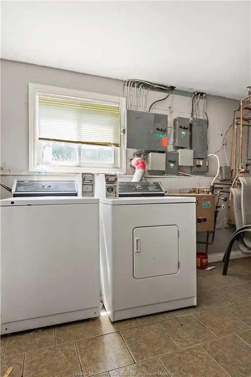C5 MAIN - 3 BEDROOMS | FULLY FURNISHED ALL UTILITIES INCLUDE in Long Term Rentals in Moncton - Image 22