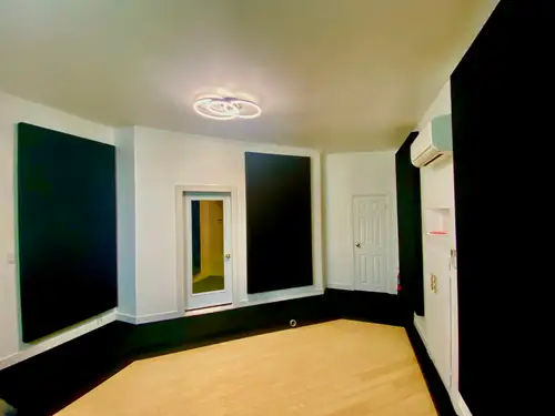 Creative Offices & Studio Spaces for Lease The Munition Factory | Toronto Film & TV District A Landm...