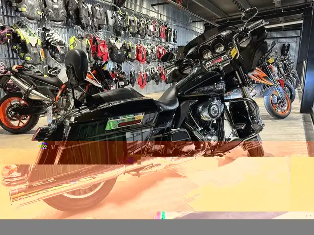 2012 Harley-Davidson HARLEY-DAVIDSON in Street, Cruisers & Choppers in City of Halifax - Image 3