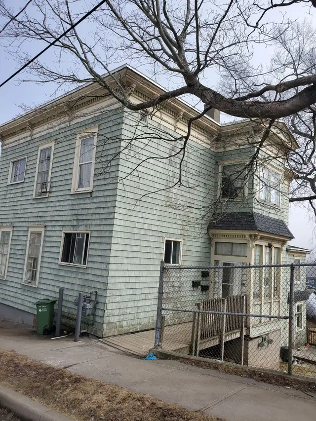 136 Guilford St A - October Rent Free on a One-Year Lease in Long Term Rentals in Saint John - Image 2