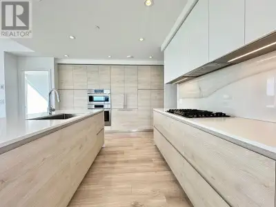 1908 660 QUAYSIDE DRIVE New Westminster, British Columbia