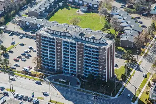 Kennedy & Queen- 1 BDRM suite with balcony - June 1st!62863765977219121