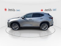 *** OTTAWA’S ORIGINAL IMPORT DEALER!! SINGLE OWNER * SMETANA APPROVED *** Lexus continues to raise t... (image 4)