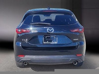 Le Mazda CX-5 GX AWD 2022 est une porte d'entrée élégante et bien équipée dans le monde des VUS comp... (image 5)