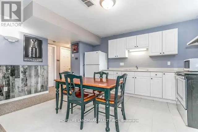 B 41 GROSS DRIVE Barrie (Edgehill Drive), Ontario in Long Term Rentals in Barrie - Image 6
