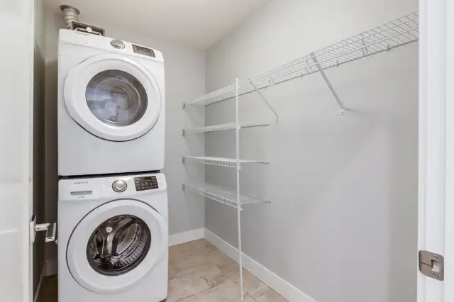 The Quarters - One Bedroom Suites for Rent in Quarry Park62863325787907122