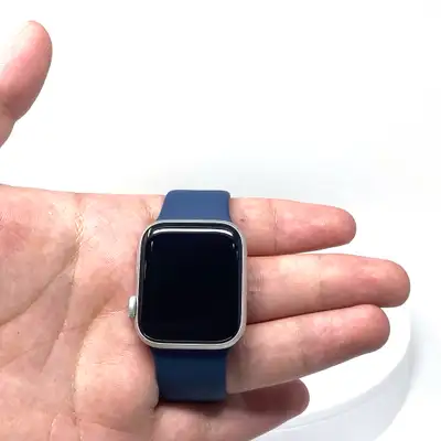 Apple Watch Series SE (2nd Gen) (40MM) - 32 GB - Cellular Magici, View more