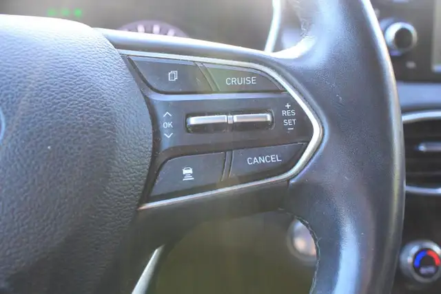 2019 Hyundai Santa Fe 2.0T Preferred AWD w/Dark Chrome Accent fo in Cars & Trucks in Comox / Courtenay / Cumberland - Image 22