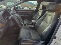 Experience an exceptional driving journey in the 2017 Honda CR-V Touring, featuring an immaculate wh... (image 7)