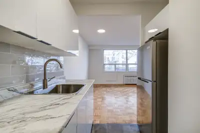 OPEN HOUSE: SATURDAY, JULY 11 & 25 | 1-4PM Get One Month Free Rent!* Welcome to Your Midtown Oasis....