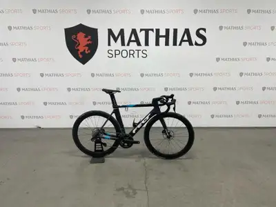 Concessionnaire des véhicules neufs et d'occasion. ROUTE VÉLO FELT AR FRD Ultimate Ultegra Di2 2024...