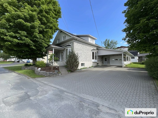 $340,000 - 1 1/2 Storey for sale in Lac-Megantic — photo 2