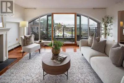 Welcome to Halifaxs most prestigious waterfront address, Bishops Landing. This luxury waterfront con...