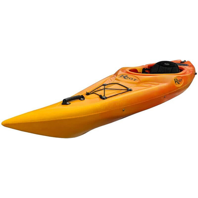*SALE*  Riot Quest 10 Kayak w/ paddle, New in Canoes, Kayaks & Paddles in Norfolk County - Image 2
