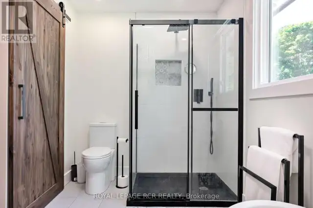 2534 SUNNIDALE ROAD Springwater, Ontario in Houses for Sale in Barrie - Image 26