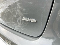 This Chrysler Pacifica has a powerful Regular Unleaded V-6 3.6 L/220 engine powering this Automatic... (image 9)