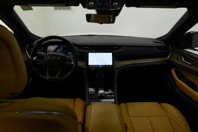 2023 Jeep Grand Cherokee L Summit | Sunroof | Night Vision in Cars & Trucks in Winnipeg - Image 33