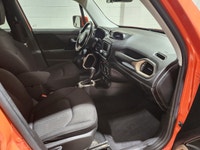 Great looking 15 Renegade with all wheel drive, backup camera, bluetooth, heated seats and more. 2.4... (image 4)