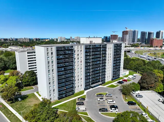 1 Bedroom Suites from $1795 $500 move in bonus! in Long Term Rentals in City of Toronto - Image 2