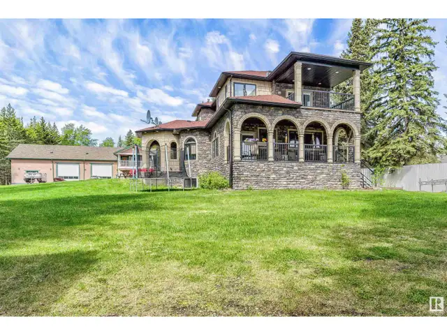 2202 28 ST Cold Lake, Alberta in Houses for Sale in Edmonton - Image 13