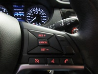 NISSAN ROGUE 2018 S AWD / INTÉRIEUR EN TISSU NOIR CHAUFFANT / CAMÉRA DE RECUL / BLUETOOTH / ROUES 17... (image 7)