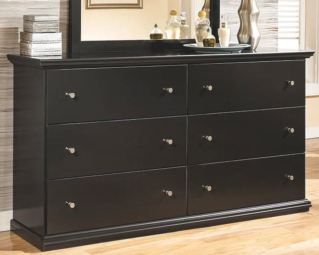 Ashley Maribel 6-Drawer Dresser in Dressers & Wardrobes in St. Catharines