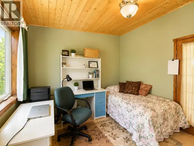 6681 BARNETT ROAD 100 Mile House, British Columbia in Houses for Sale in 100 Mile House - Image 16