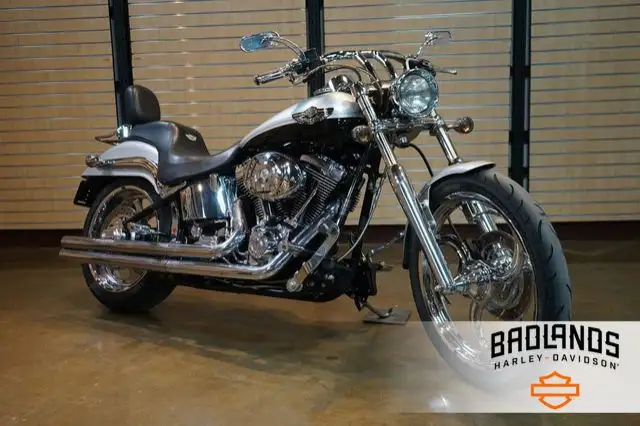 2003 Harley-Davidson Softail Deuce in Sport Touring in Lethbridge - Image 2
